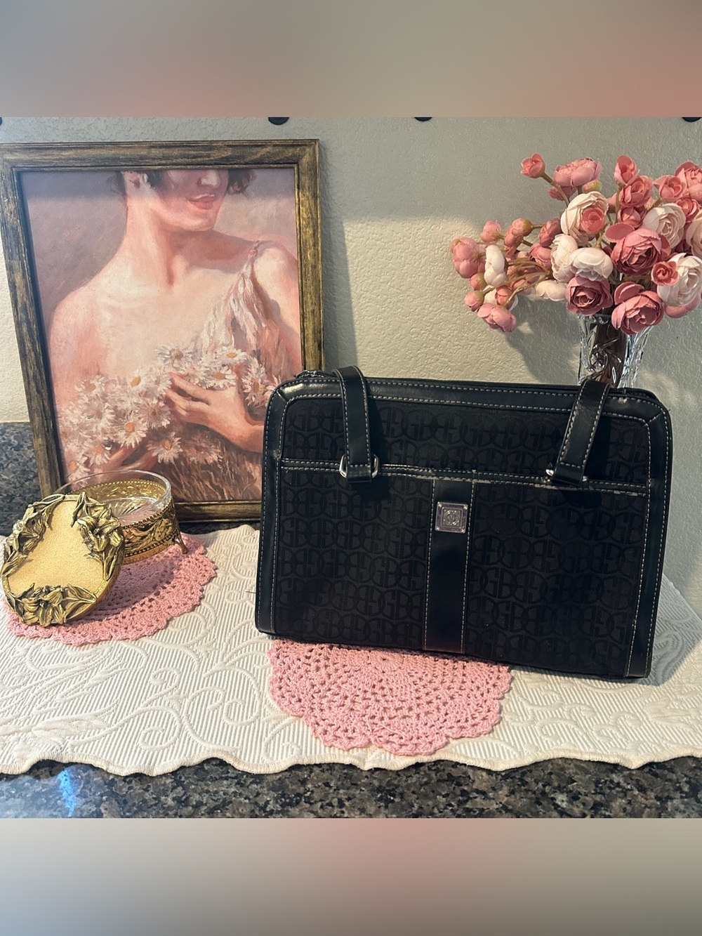 Y2K Giani Bernini Black Signature Logo Jacquard Triple Compartment Shoulder Bag